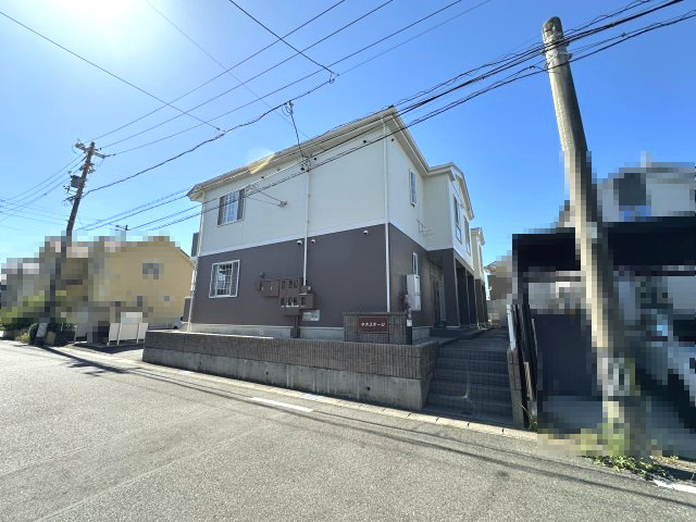 ネオステージの外観