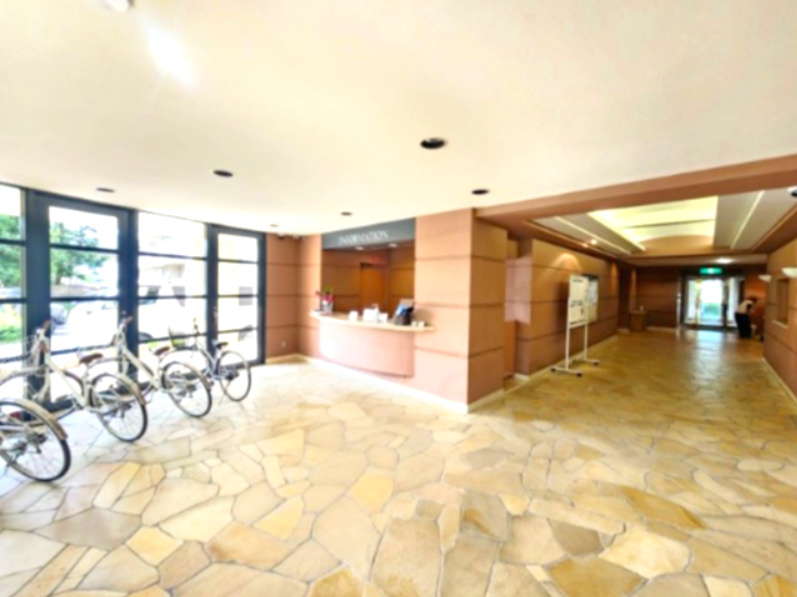 カネボウ琵琶湖アーバンプラザ３階のロビー