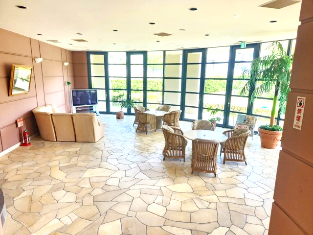 カネボウ琵琶湖アーバンプラザ３階のロビー