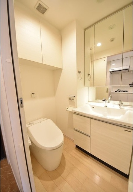 ラスパシオ三軒茶屋の洗面所