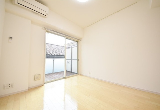 ラスパシオ三軒茶屋の洋室