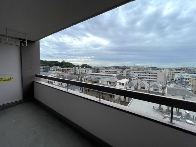 新旧のコントラスト！こんだけ変われる室内の変化は驚き！【綱島住宅】リノベーションの展望