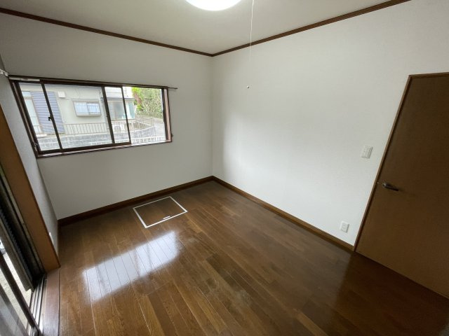 大網白里市木崎中古戸建の洋室