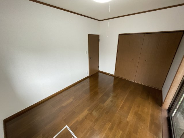 大網白里市木崎中古戸建の洋室