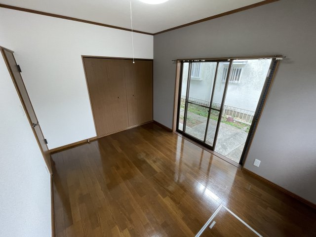 大網白里市木崎中古戸建の洋室