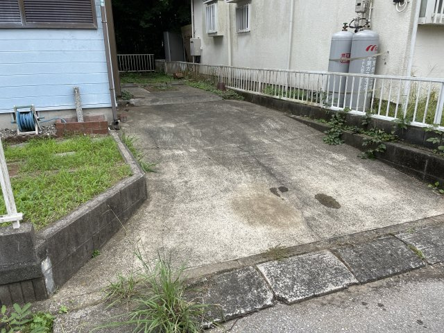 大網白里市木崎中古戸建の駐車場