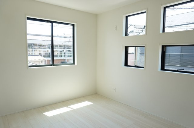 越谷市東越谷6丁目 新築分譲住宅の洋室|5.68帖
