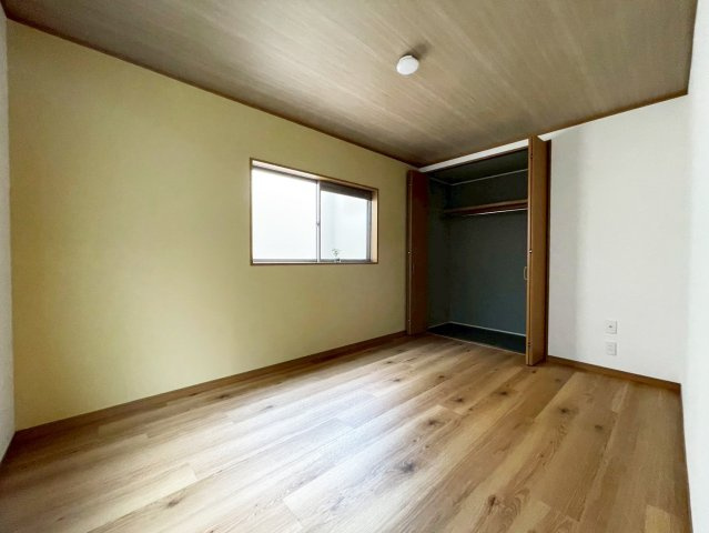 鳥飼野々1 中古戸建の洋室|ゆったりした洋室です