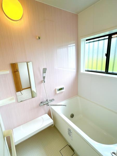 佐土原町上田島　中古戸建の浴室