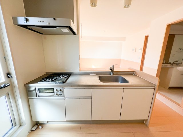 福井ガーデンハイツ B棟のキッチン