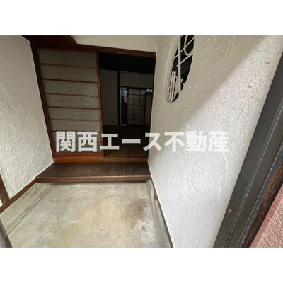 【玄関】 | 萱島東町２丁目貸家