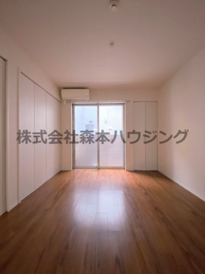 【洋室】 | 　WING萱島本町 | 明るい洋室です