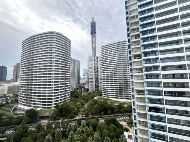 高所恐怖症の方でも、絶妙にイケそうな１２階！【MM.TOWERS the East】リフォームの展望