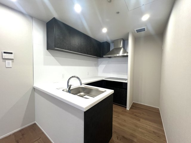 高所恐怖症の方でも、絶妙にイケそうな１２階！【MM.TOWERS the East】リフォームのキッチン|使いやすいキッチンです