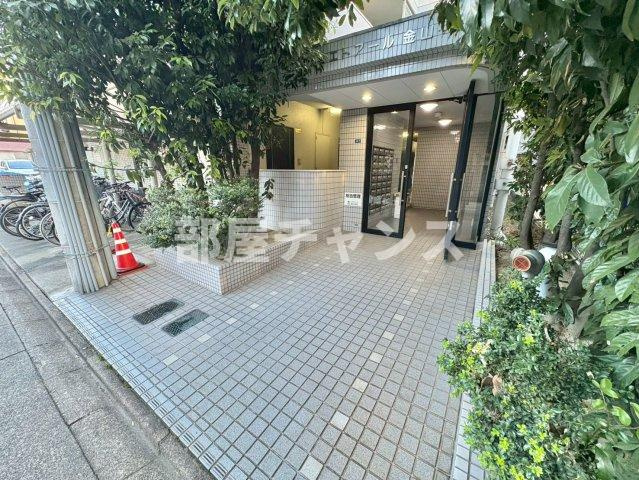 エトアール金山のエントランス