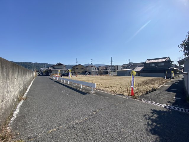 グラッド・タウン谷川の前面道路含む現地写真|■令和7年11月下旬に分譲宅地の完成予定です♪♪