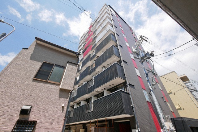 ティアラコートイーストの外観