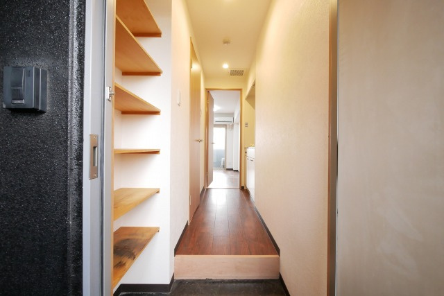 ティアラコートイーストの玄関