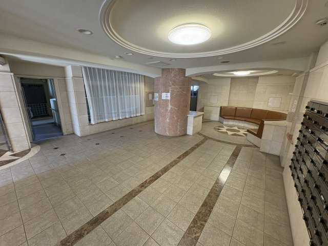 プレステージ明石魚住アルカンシェルのロビー