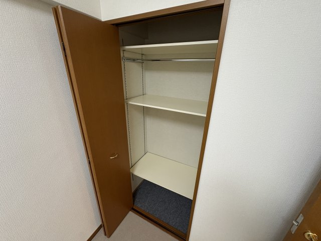 プレステージ明石魚住アルカンシェルの収納