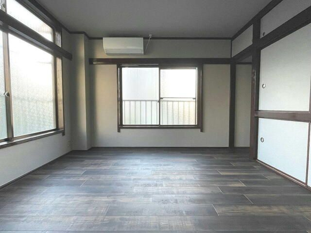 Ｉ-３４（アイ　サンジュウヨン）の居間・リビング