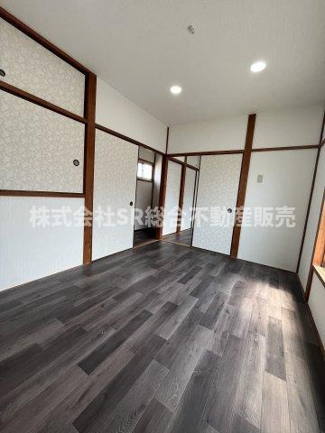 池島町4丁目中古戸建の寝室|弊社は再生住宅はもちろん、中古戸建のご紹介、その後のリフォームのご提案、
賃貸物件のご紹介、すべてご対応可能です。
お客様にあったプランをご提案致します。
まずはお問合せ下さいませ。
