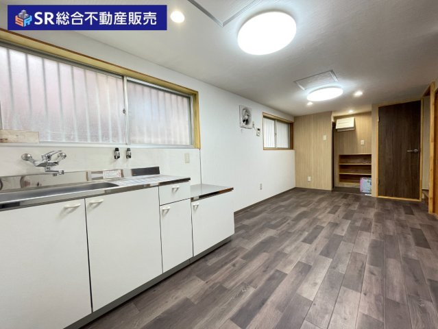 池島町4丁目中古戸建のランドリースペース|室外洗濯置き場