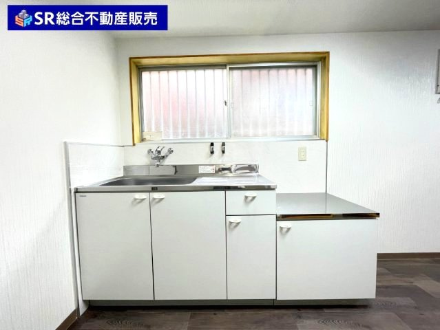池島町4丁目中古戸建のキッチン|お料理しやすいキッチンです