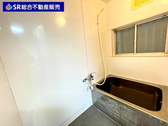 池島町4丁目中古戸建の浴室|きれいなお風呂です