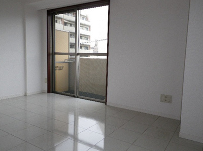 【居間・リビング】 | ル・リオンブランシェ日暮里イースト