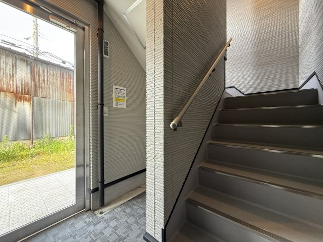 ハーモニーテラス遠里小野Ⅲのエントランス