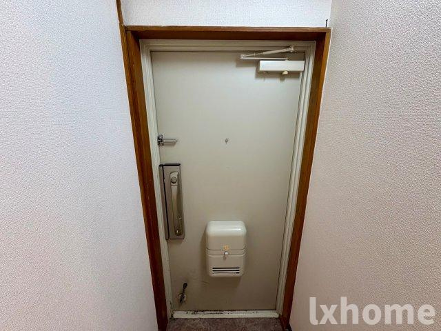 浪速コーポの玄関