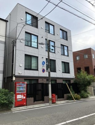 【外観】 | レピュア練馬レジデンス | 鉄筋コンクリート造のがっちりとした建物。