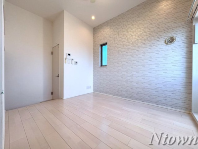 【居間・リビング】 | ハーモニーテラス烏森町 | こちらの居間で趣味の時間をお楽しみください