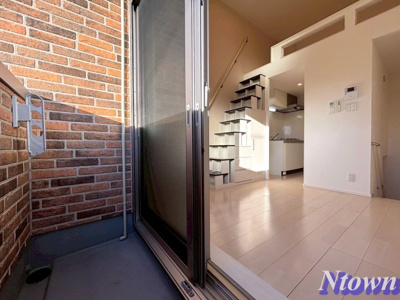 【バルコニー】 | ハーモニーテラス上石川町Ⅱ | 暖かな日差しのふりそそぐバルコニー