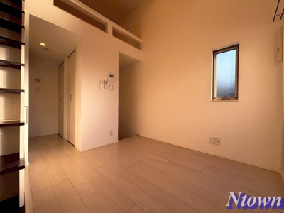 【居間・リビング】 | ハーモニーテラス上石川町Ⅱ | 使いやすいリビングです