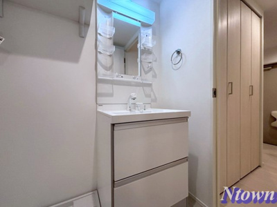 【独立洗面台】 | ハーモニーテラス上石川町Ⅱ | 使いやすい独立洗面台です