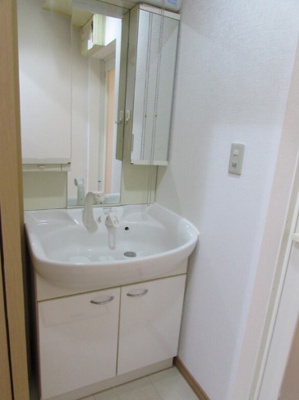 【独立洗面台】 | 高円寺北４丁目戸建 | 嬉しい独立洗面台付き。