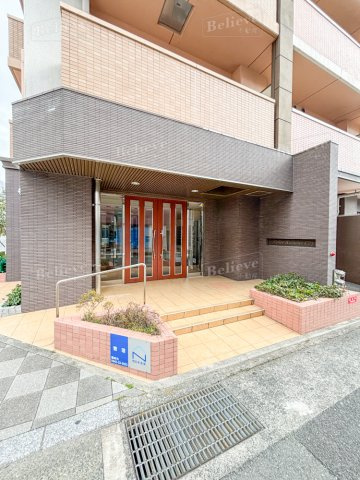 フェリス久留米シティのエントランス|オートロック付きで安心です★