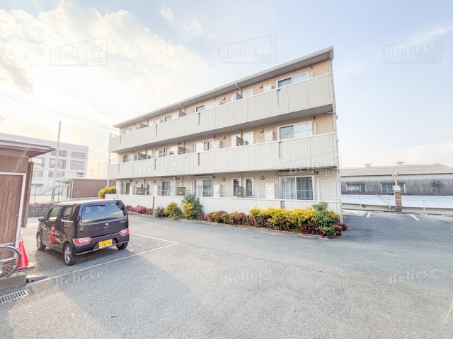 アリス京町壱番館の駐車場|駐車スペースもあります☆