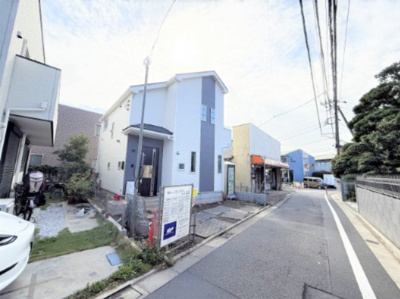 【前面道路含む現地写真】 | 【仲介手数料５０万円ＯＦＦ】■砧南小学区■長期優良認定住宅■ＺＥＨ水準住宅■省エネ性能ラベル■ | 【お得な諸費用サービスキャンペーン中！！】
詳細は「物件概要」の「諸費用」欄をご確認下さい！
■二子玉川駅と成城学園駅を結ぶバス停「永安寺前」２分
■住宅性能評価７項目で最高評価
■ＺＥＨ水準住宅