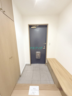 【玄関】 | ＹＳビル | 玄関