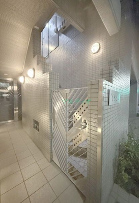 【エントランス】 | ＹＳビル