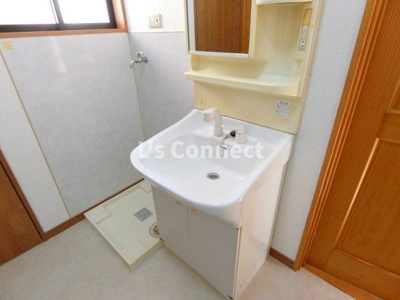 【洗面所】 | アンジュレーヴ | 朝の支度もスムーズな独立洗面台。