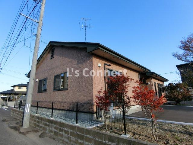 【外観】 | アンジュレーヴ | 長屋タイプのお部屋です。