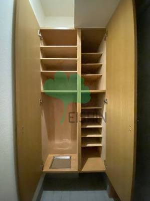 【玄関】 | クリエート白金 | 下駄箱もしっかりついてます！