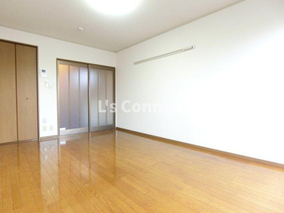 【内装】 | タウンコート旭 | 家具も自由に配置できる広さです。