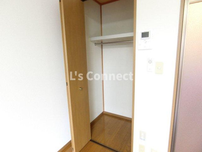 【収納】 | タウンコート旭 | クローゼットでお荷物もすっきり収納。