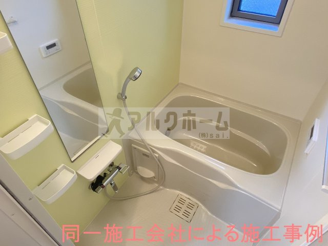 ペスカエルの浴室|ペスカエル
＊同一メーカーによる類似物件参考写真