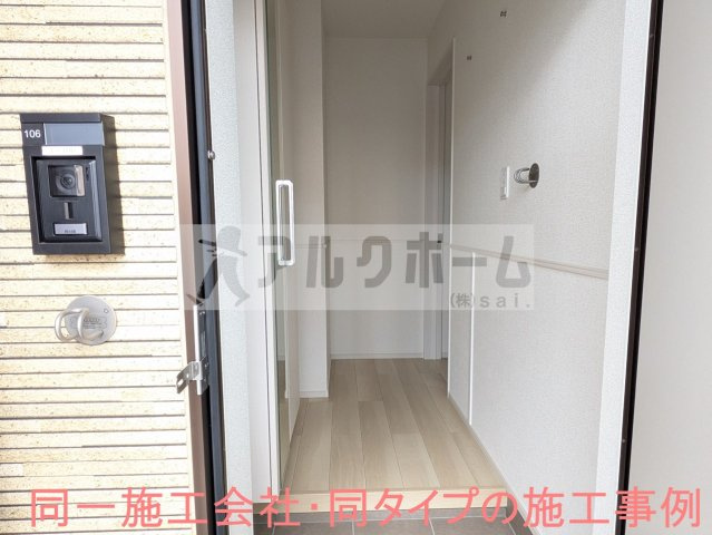 ペスカエルの玄関|ペスカエル
＊同一メーカーによる類似物件参考写真